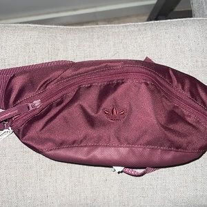 New w tags adidas Fanny pack